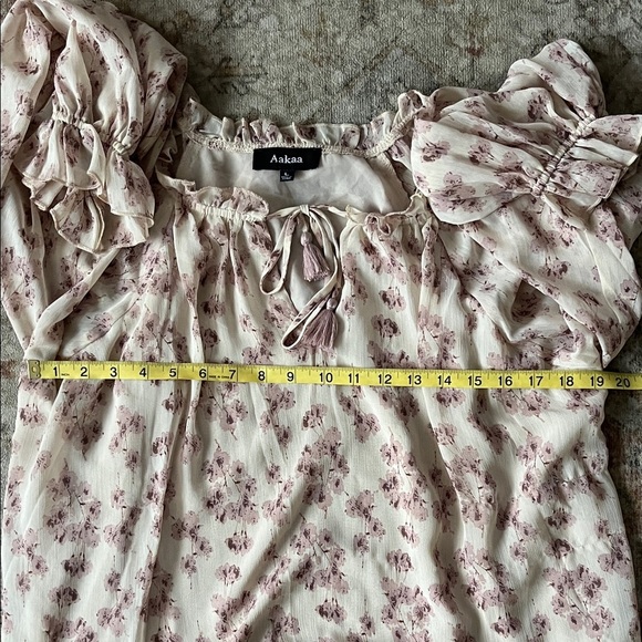 Aakaa Floral Blouse - Cream and Purple - Picture 11 of 12